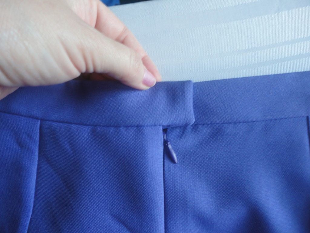 Как вшить пояс на юбку