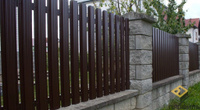 Забор из металлического штакетника с полимерным покрытием. Высота: 1,20 м