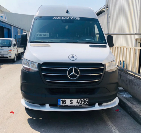 Нижняя юбка переднего бампера под покраску Mercedes Sprinter W907