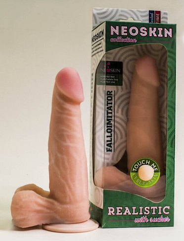 Фаллоимитатор-реалистик NeoSkin 18,5 x 4 см на присоске – телесный Lovetoy®