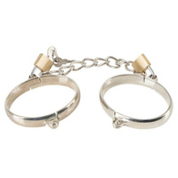 Металлические наручники на цепочке Bad Kitty Metal Handcuffs - серебристый Orion