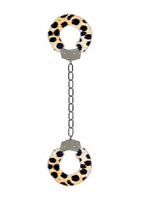 Металлические наножники с меховой обивкой для щиколоток Furry Ankle Cuffs (леопардовые) Shots toys
